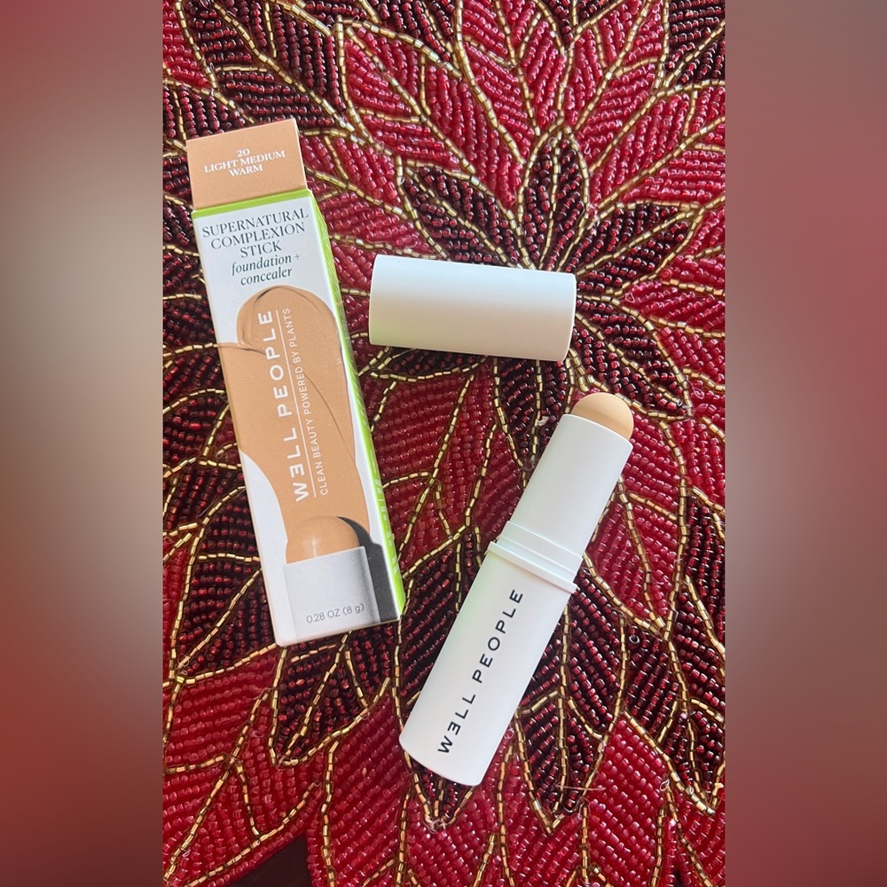 WELL PEOPLE Supernatural Complexion Stick - Light/Medium Warm